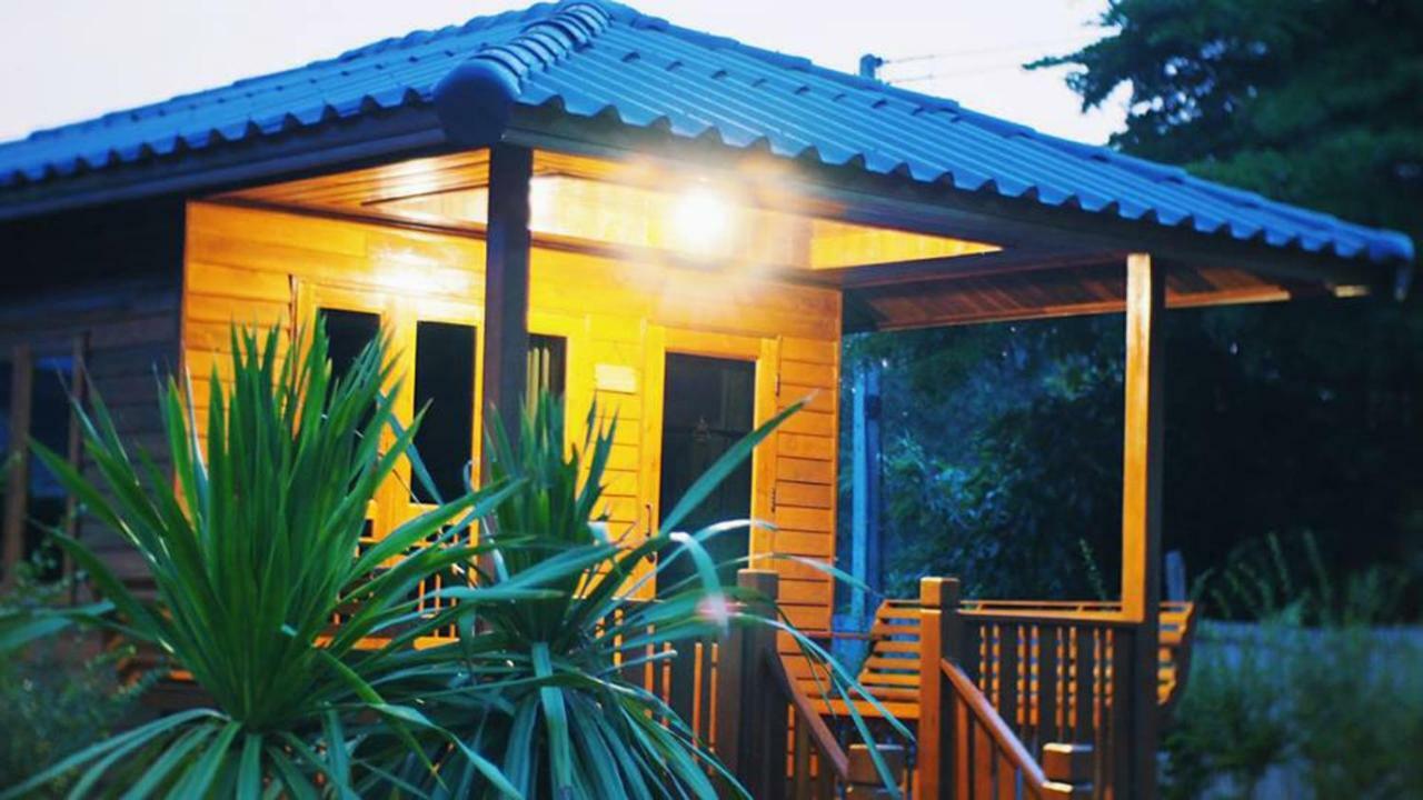 บ้านสวนมีดี ลำพูน Meedee Homestay Lamphun Ban Nong Pla Kho Eksteriør billede